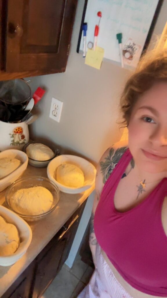 Last week I sold my very first loaves out of my home for the first time ever. This week my sales have QUADRUPLED 🥖🥖