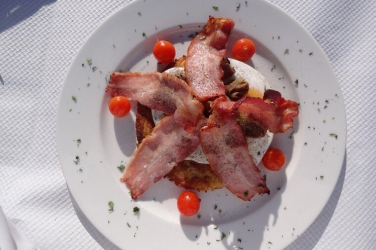 Rosti, bacon, egg, lunch