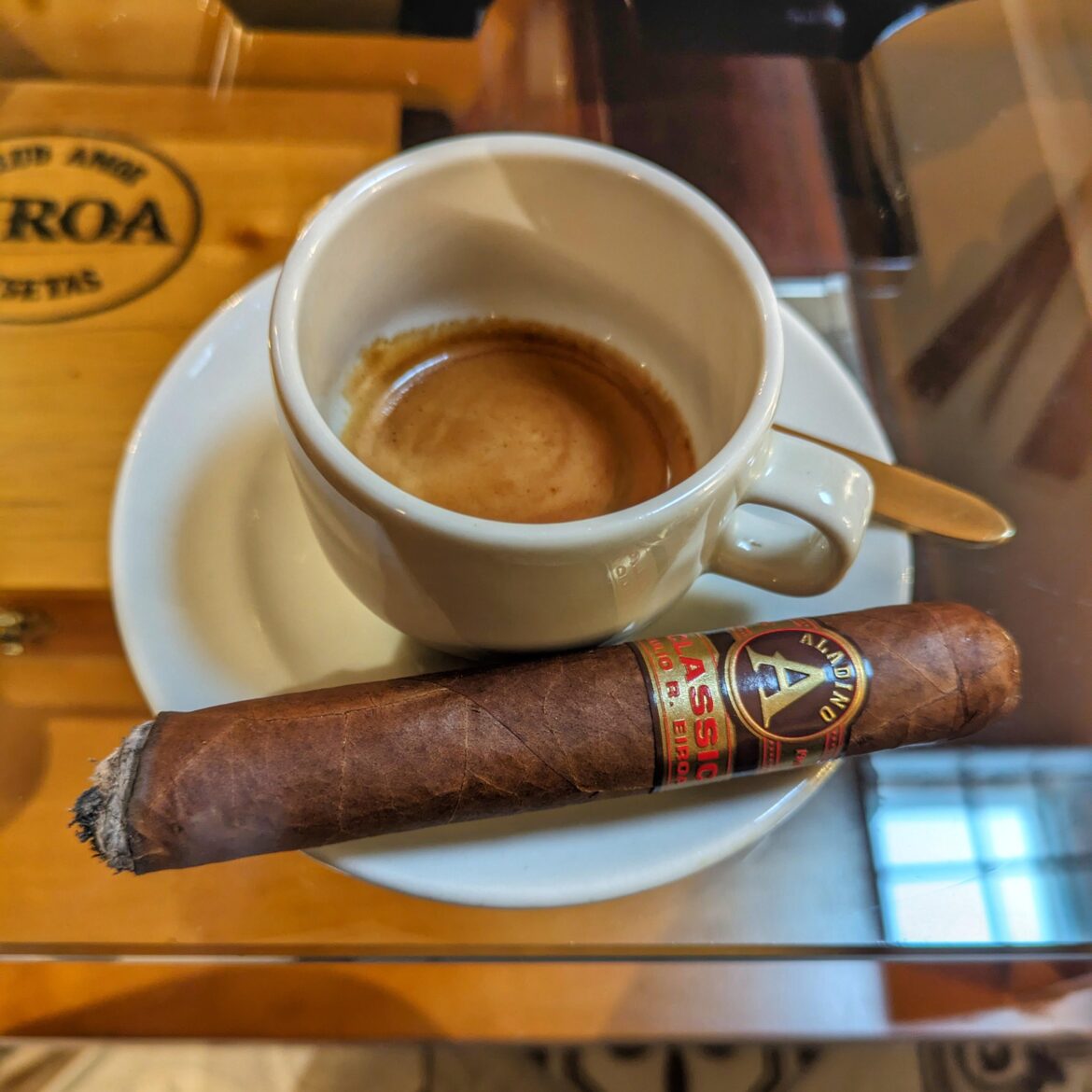 The best non-alcoholic cigar pairing