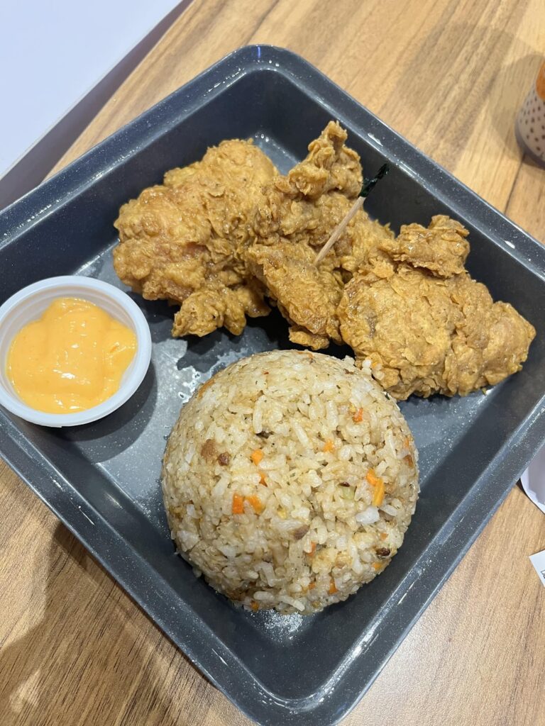 how many calories did i ate? swipe right to see what i left. i feel guilty eating all. btw it’s from bonchon (koream frier rice, 3 pcs boneless honey citrus flavor, and sauce