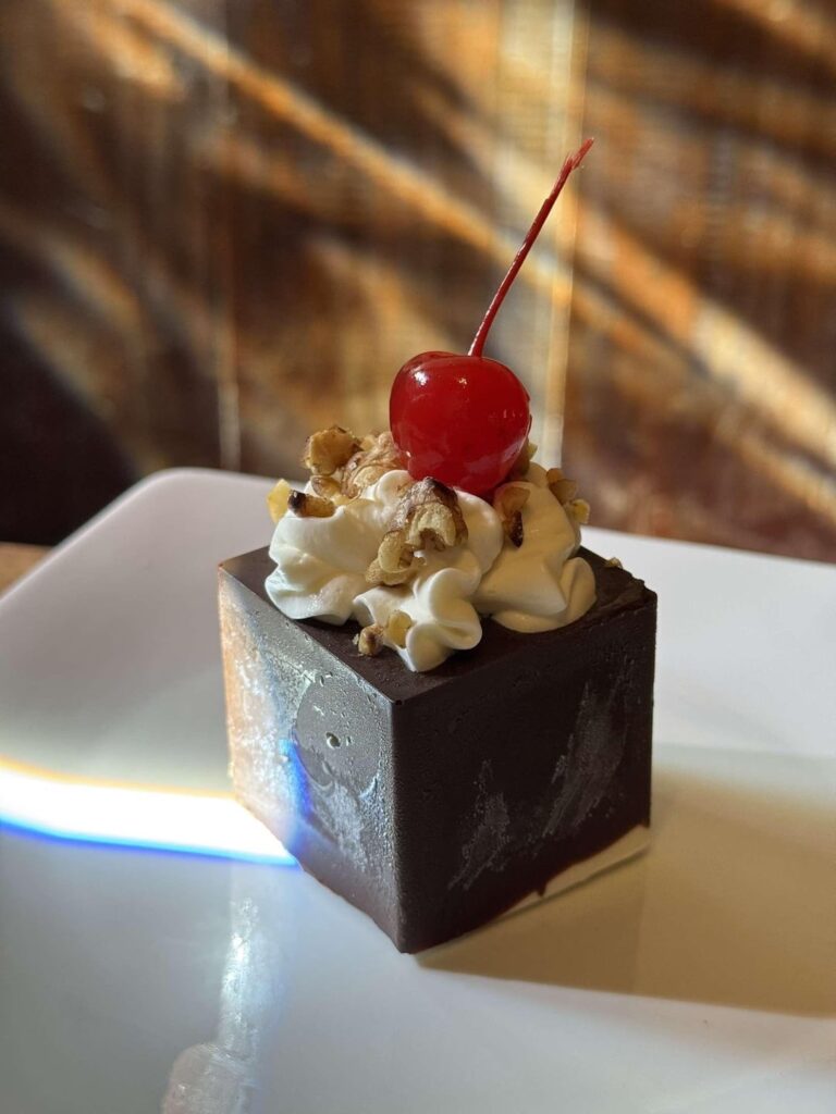 My first attempt at a petit gateau I’m running as a dessert special (banana split)