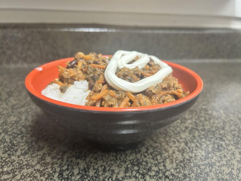 I made chili again! This time, loaded with more veggies. Carrots are okay, but they dominated the flavor too much overall. I’ve never enjoyed veggies so much in my life, thanks to you all.