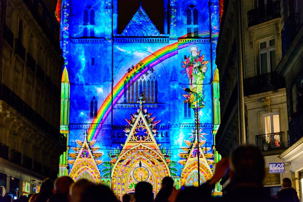 "L'Odyssée des Rêves", a sound and light show based on “Noah’s Ark” by Alain Thomas, held on December 25 at Christmas in Nantes, France