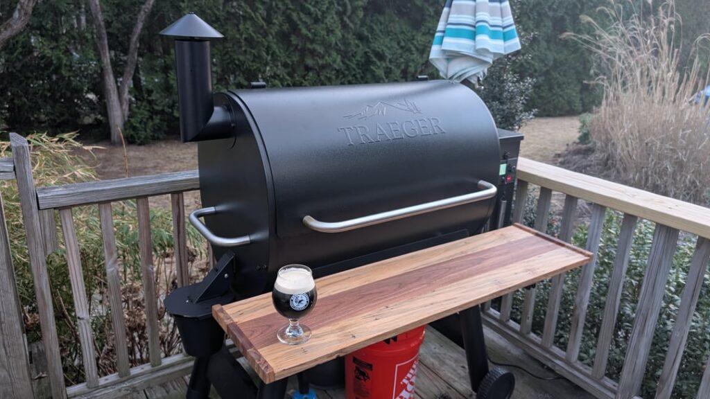 Retractable table for the 780