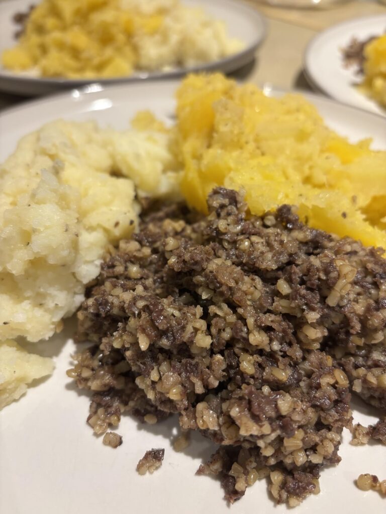 Burns Supper – Haggis, Neeps & Tatties Burns Supper - Haggis, Neeps & Tatties