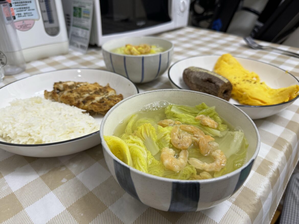 Simple 5 Ingredient Napa Cabbage Soup