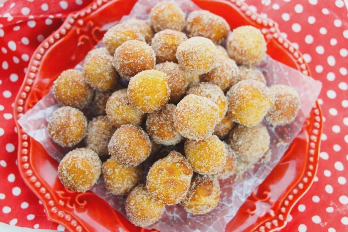 Cinnamon Sugar Donut Holes