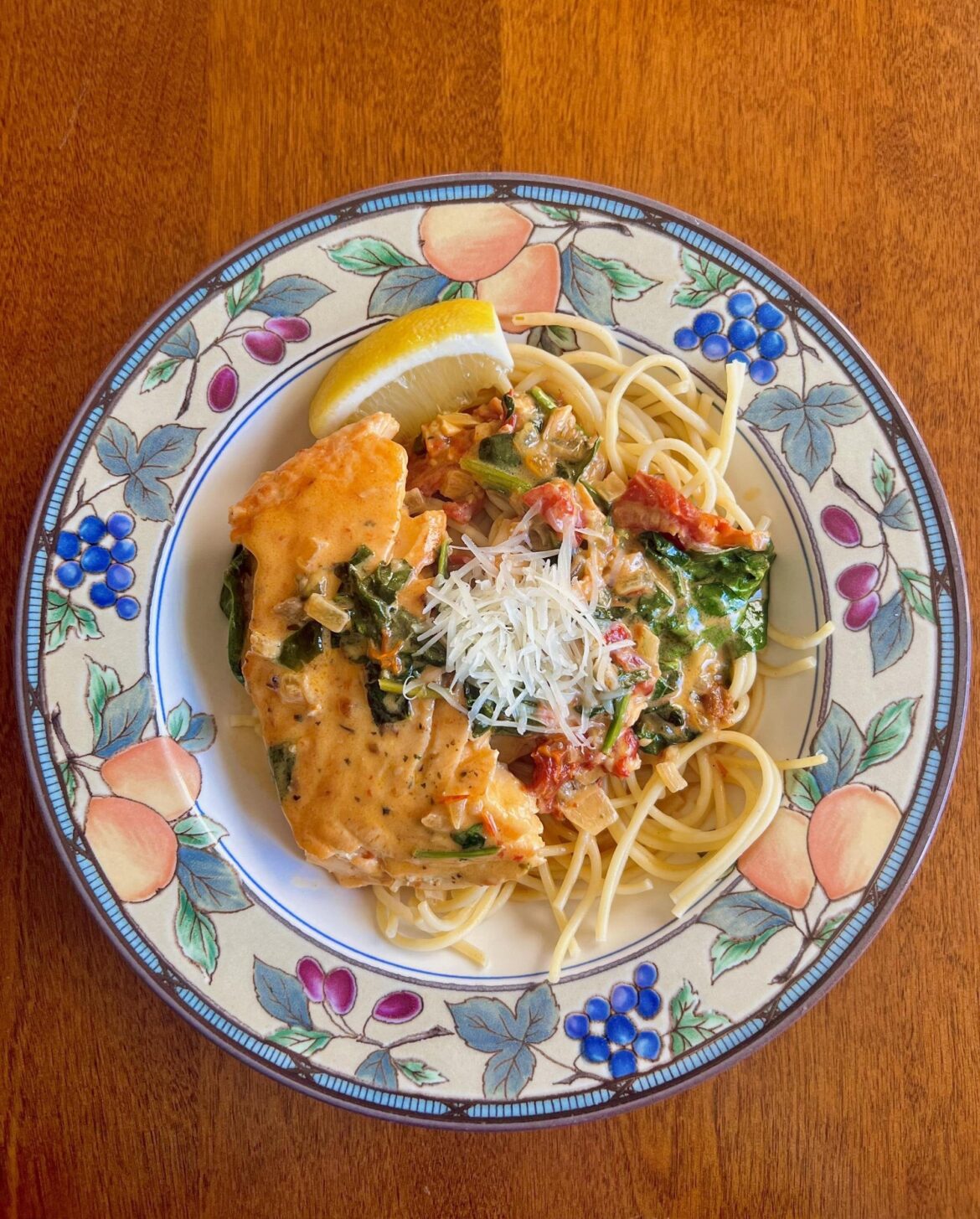 [Homemade] Creamy Tuscan salmon