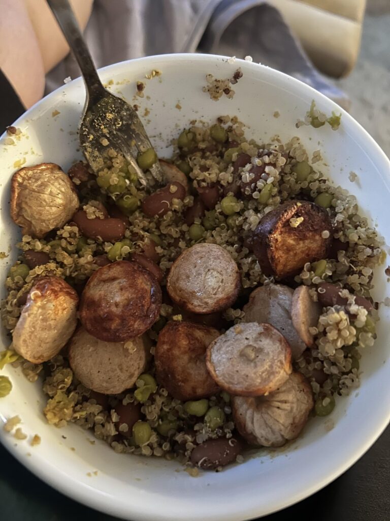 “Whatever I have” bowl dinner for 468 cals. Filled almost the whole deep corelle bowl of