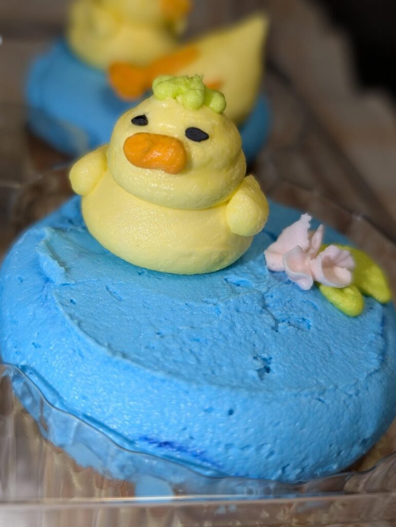 Ducky cupcakes, first time making something like this!