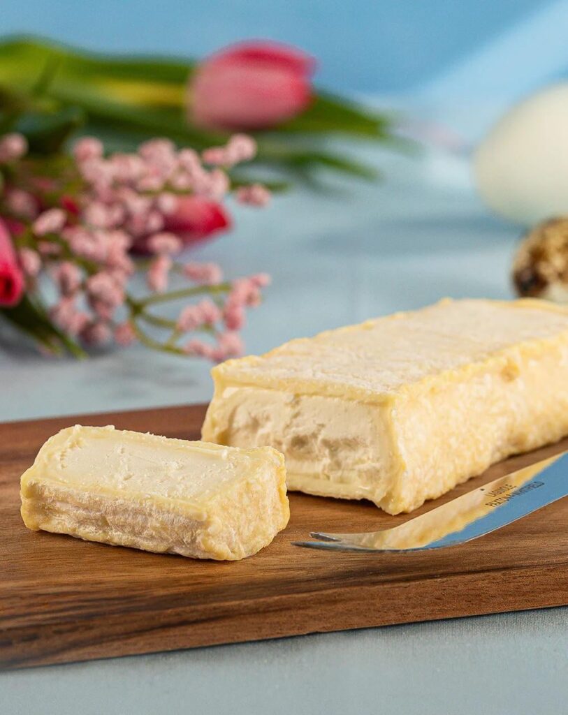 Day 1624 of posting images of cheese until I run out of cheese types: Ingot