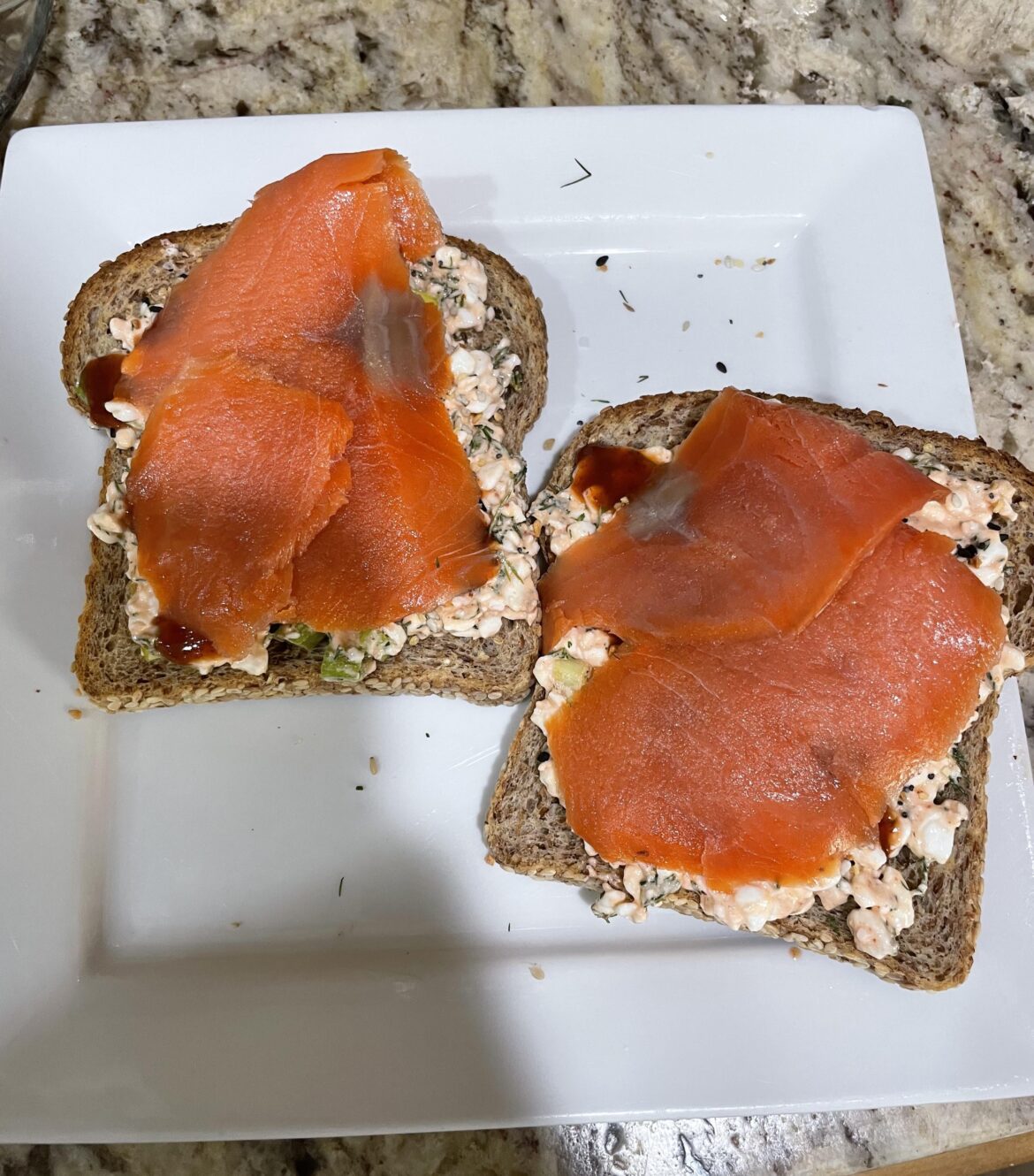 Smoked salmon and cottage cheese toast 337 cals