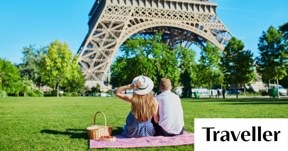 How to picnic the Parisian way