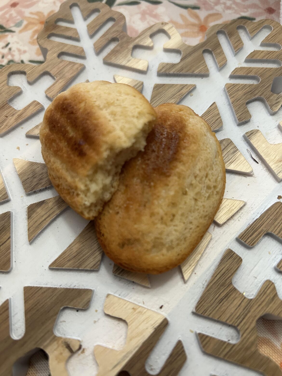 Macadamia madeleines