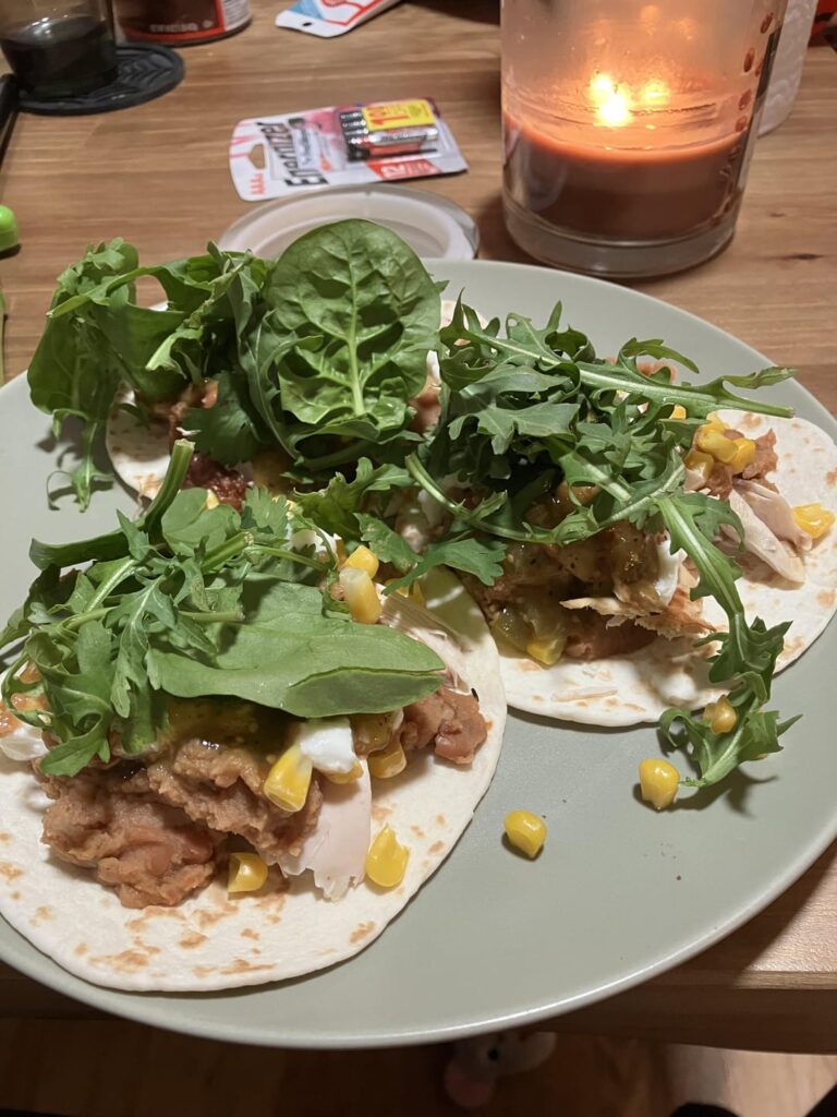 Filling taco plate under 400 cal!