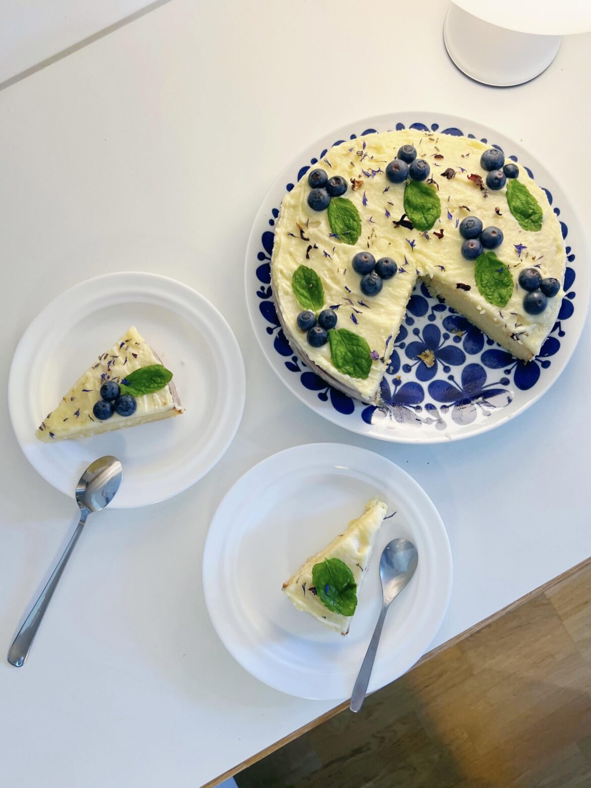 I made lemon ricotta cake!