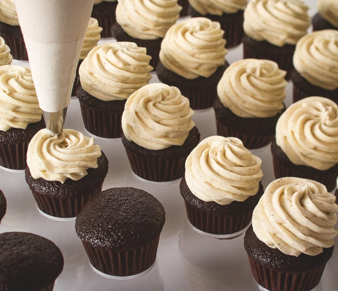 Sticky Bakery on St Clair west shutting its doors in Toronto, last day May 18th