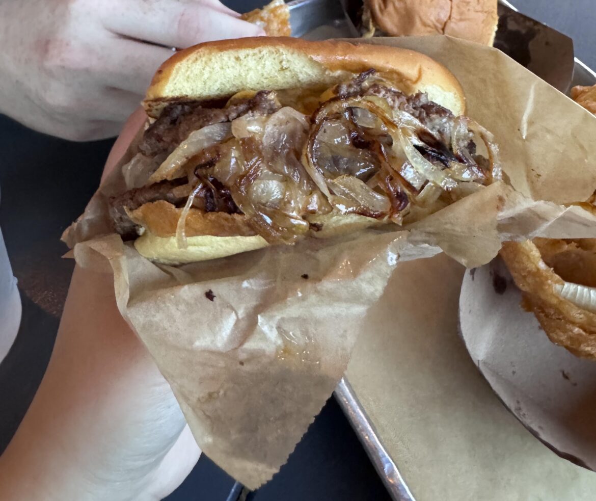 I only like a little bit of burger with my onion pls 🧅