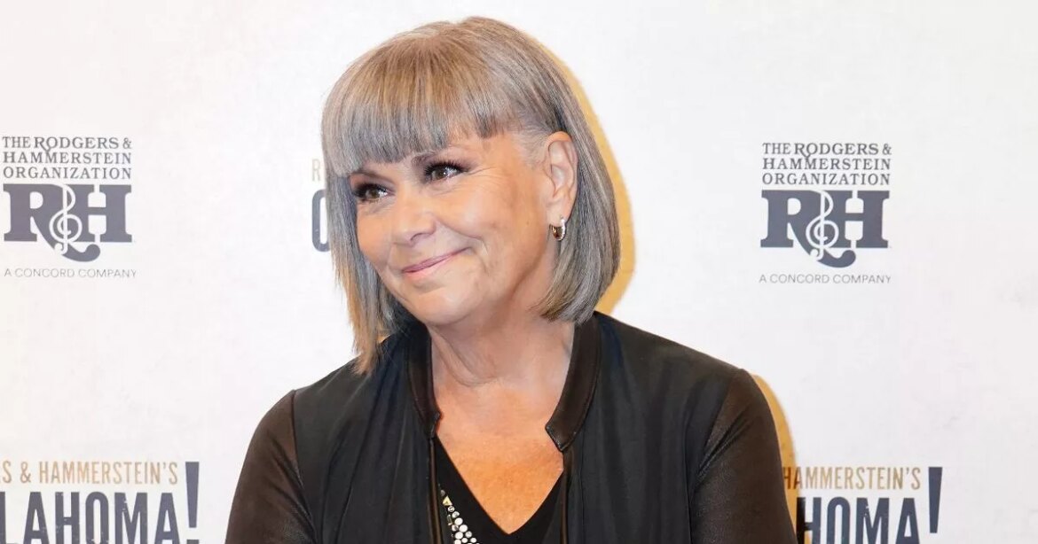 Dawn French’s 8 stone ‘practical’ weight loss after taking up one habit Ipso logo