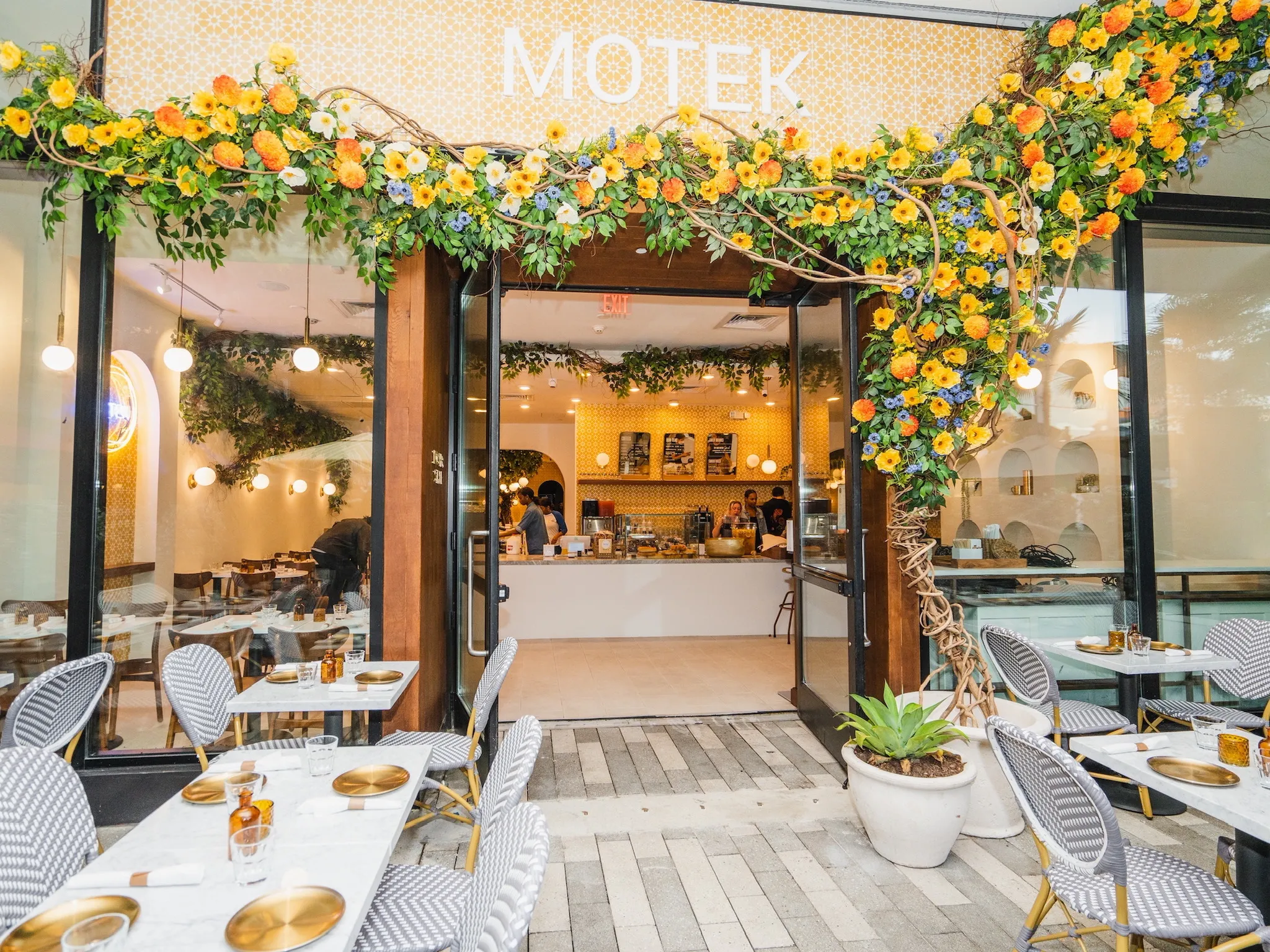 Motek Cafe -  Aventura
