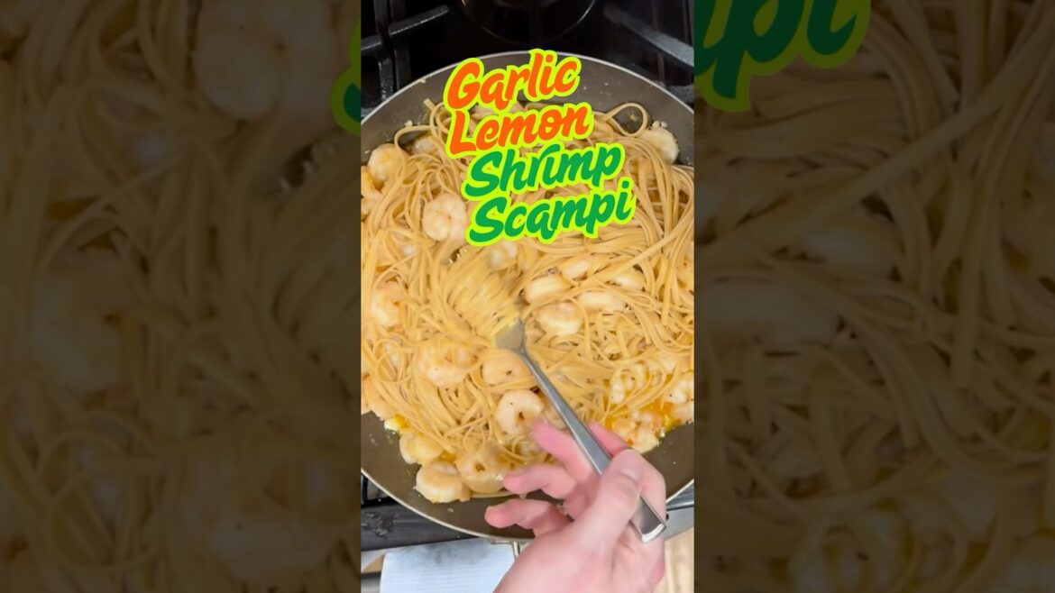 Garlic Lemon Shrimp Scampi #shorts #pasta #dinner  #recipe