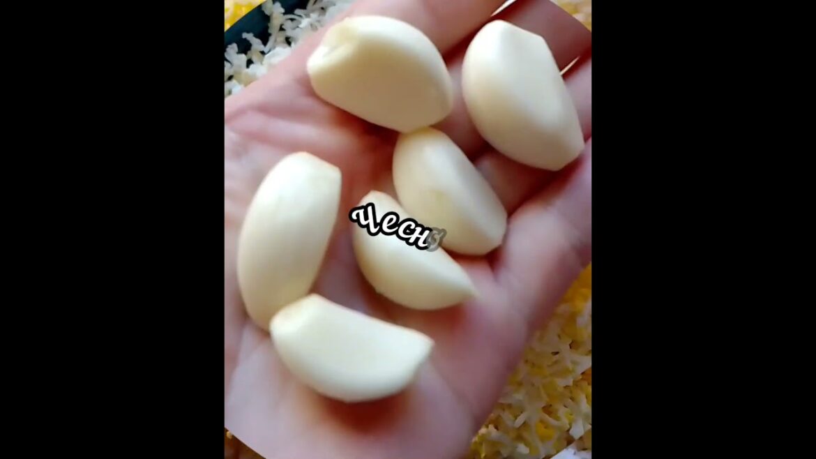 Приготовила любимый еврейский салат- закуска с крабовыми палочками#