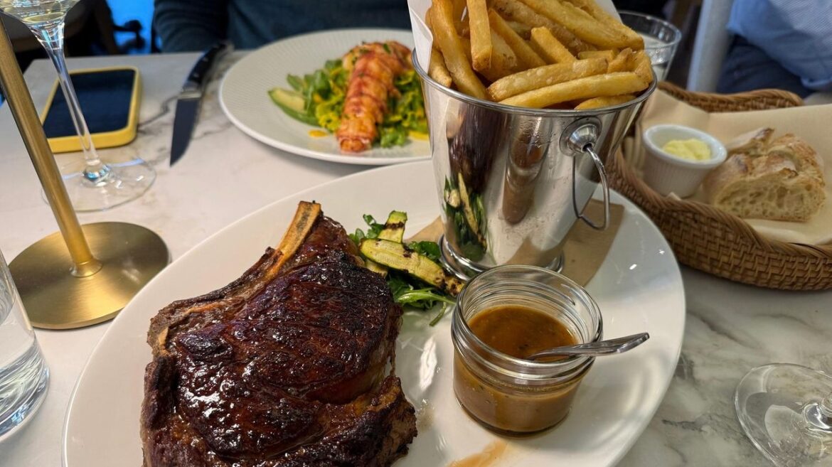 L'Etoile restaurant opens in Oyster Bay