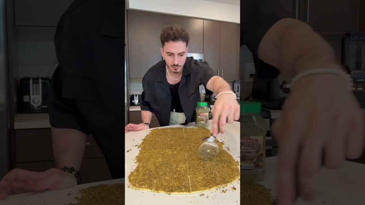 Homemade Za’atar Pull Apart Bread #baking Homemade Za'atar Pull Apart Bread #baking