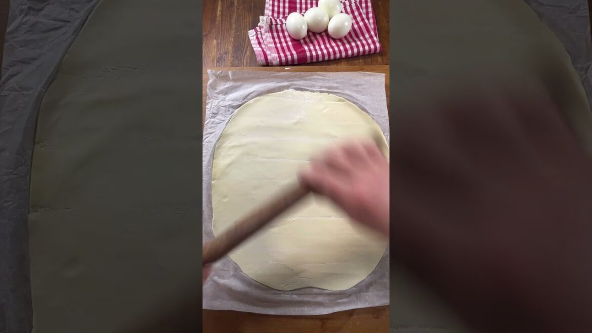 Uovo di Pasqua di pasta sfoglia #ilcaldosaporedelsud Uovo di Pasqua di pasta sfoglia #ilcaldosaporedelsud