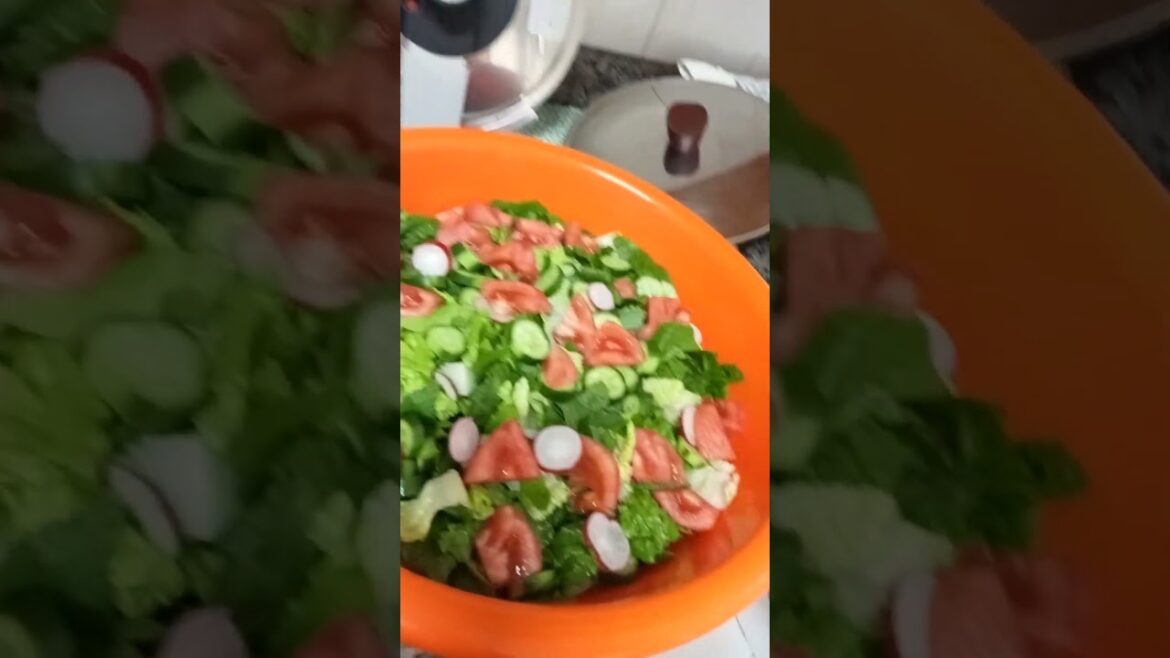 Wednesday Simple food #BrownLentil#Legumes#Saladveges#magzlifeinlebanon