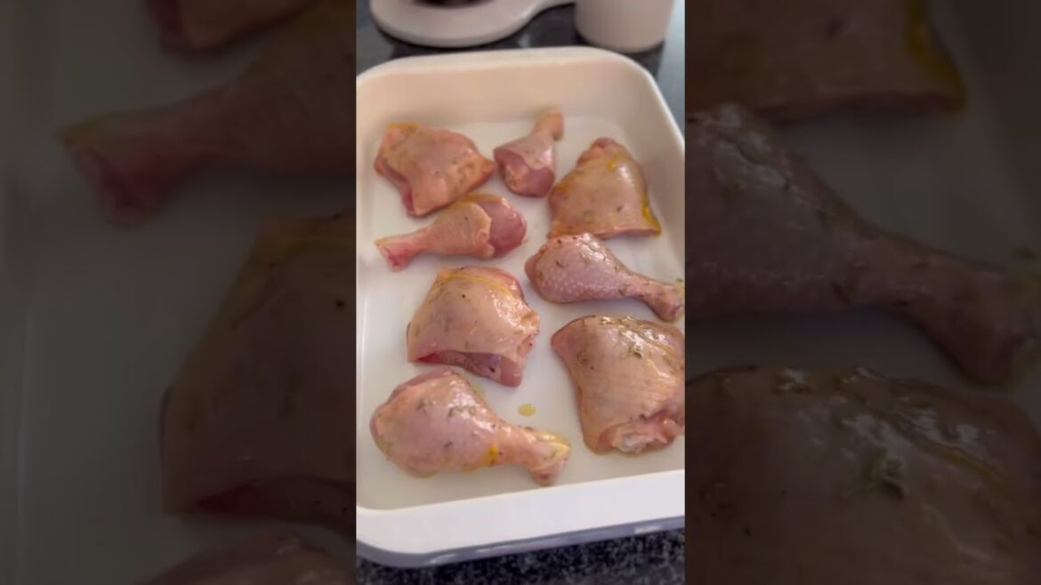 lemon chicken and potatoes roast #easter #chickendishes #sundaydinner #food #cooking #shorts