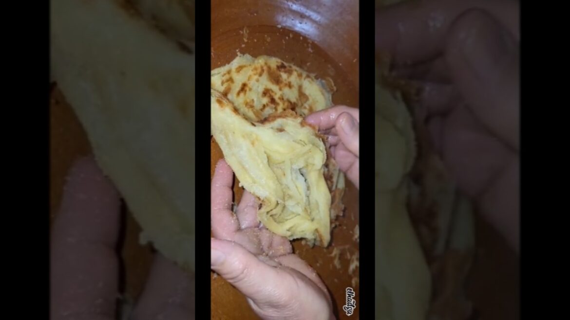 recette msemen méloui : crêpes feuilletées marocaines. ميلوي مسمن.  Moroccan puff pastry pancakes. recette msemen méloui : crêpes feuilletées marocaines. ميلوي مسمن.  Moroccan puff pastry pancakes.