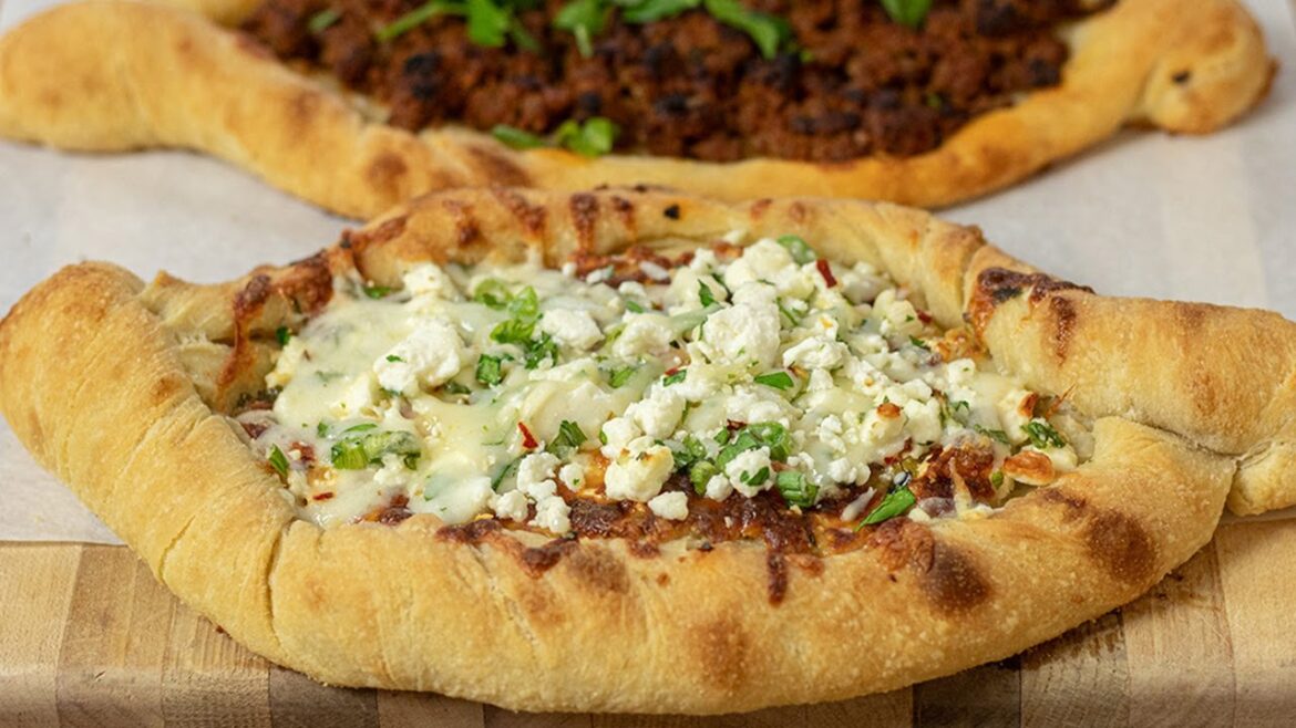 Greek Pizza Boats: Peinirli Greek Pizza Boats: Peinirli