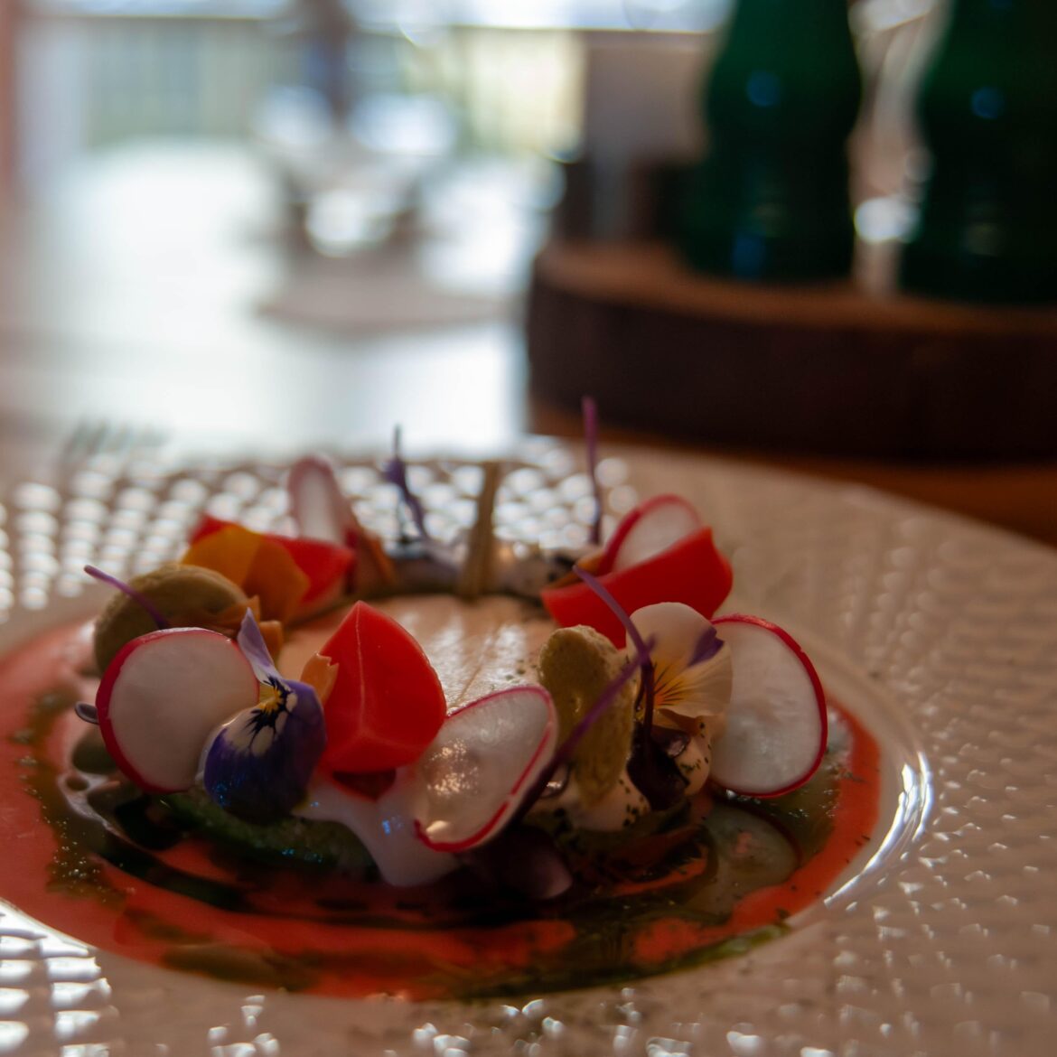 Wild Garlic / Almond / Raddish / Pansies