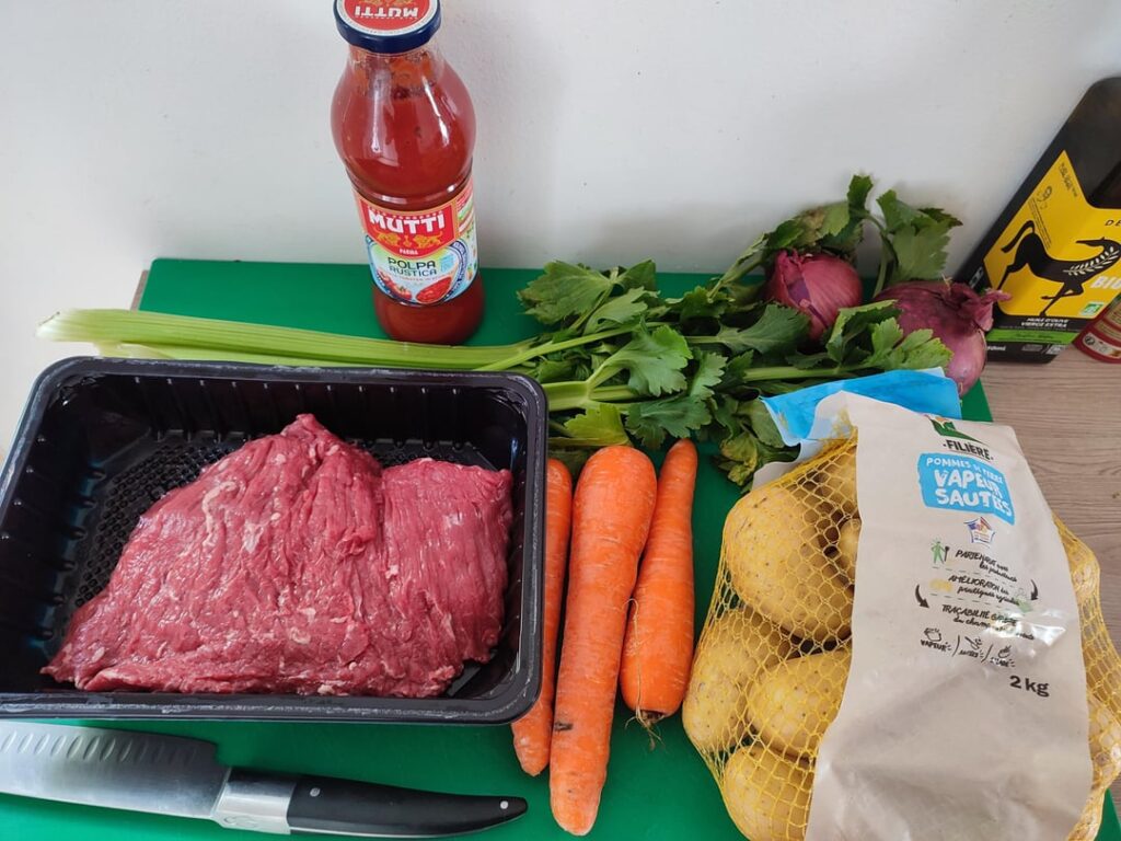 Potatoes and bolognaise-ish: a romance written by your bank account