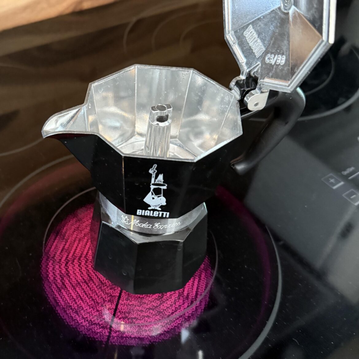 A watched Moka Pot never boils