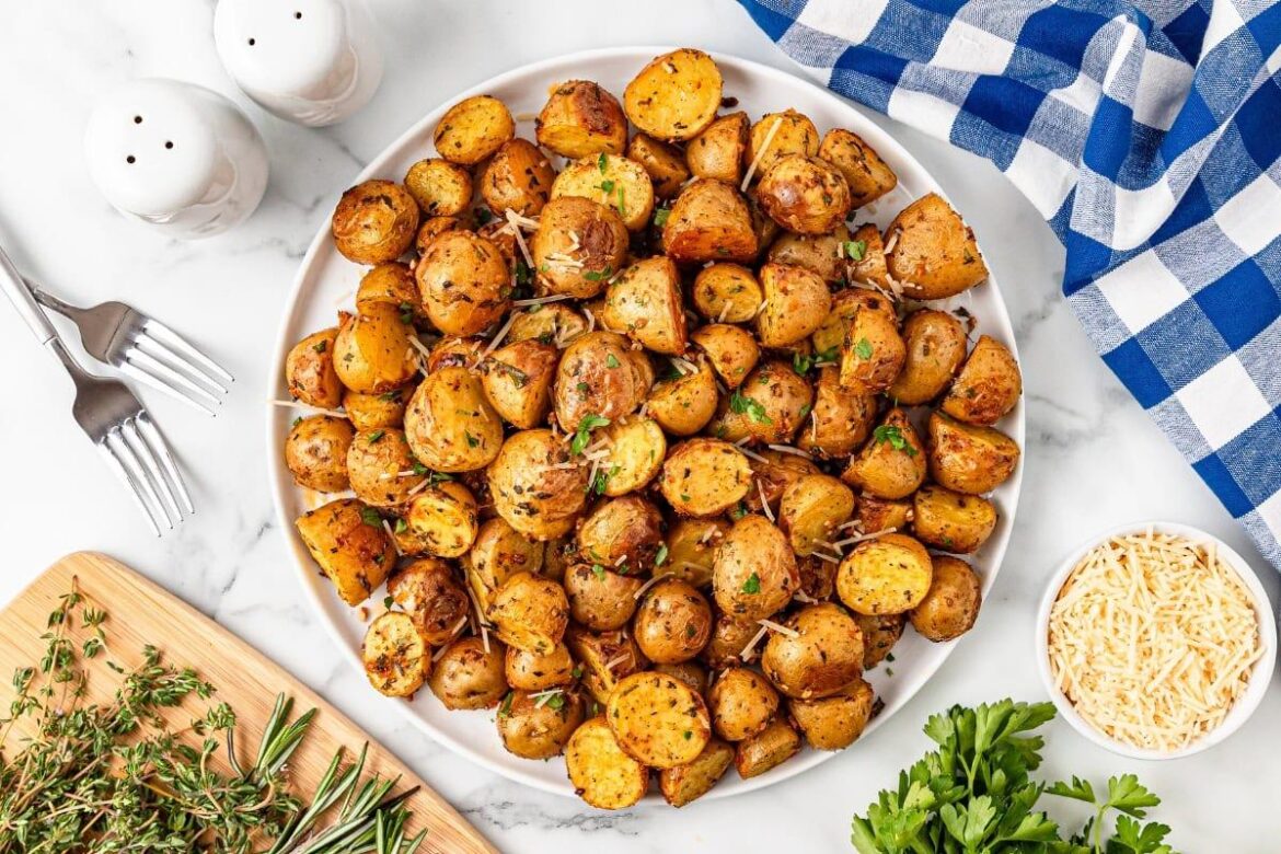 Easy Oven Roasted Baby Potatoes with Rosemary