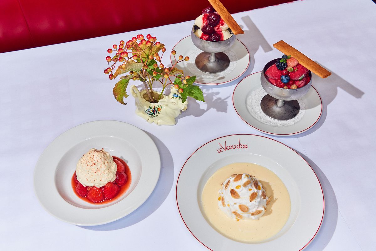 A dessert spread from Le Veau d’Or.