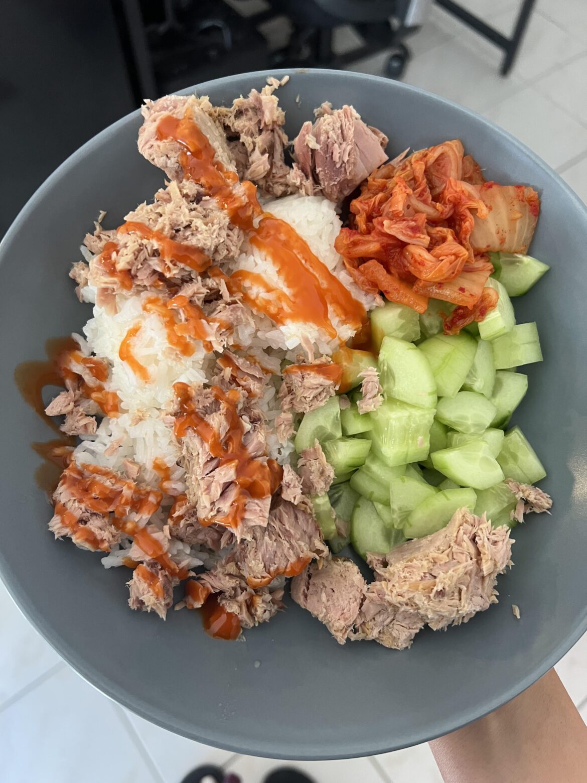 470 kcal with 32gr of protein