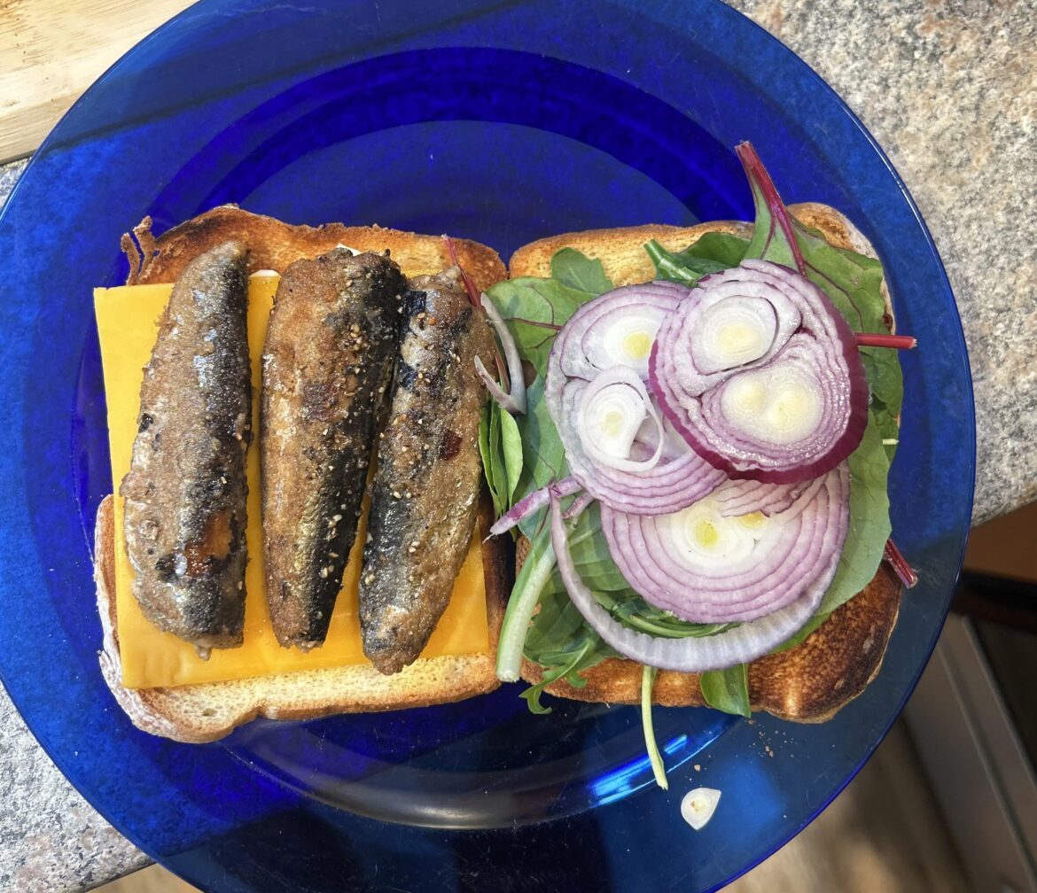 Fried sardine sandwich
