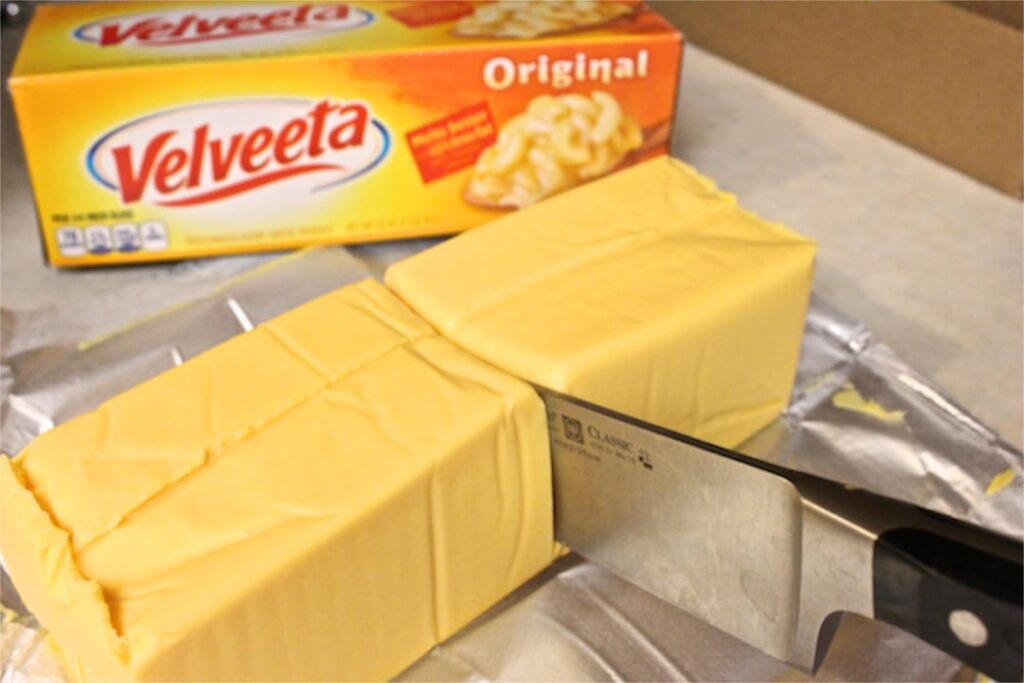 What does Velveeta cheese taste like ?