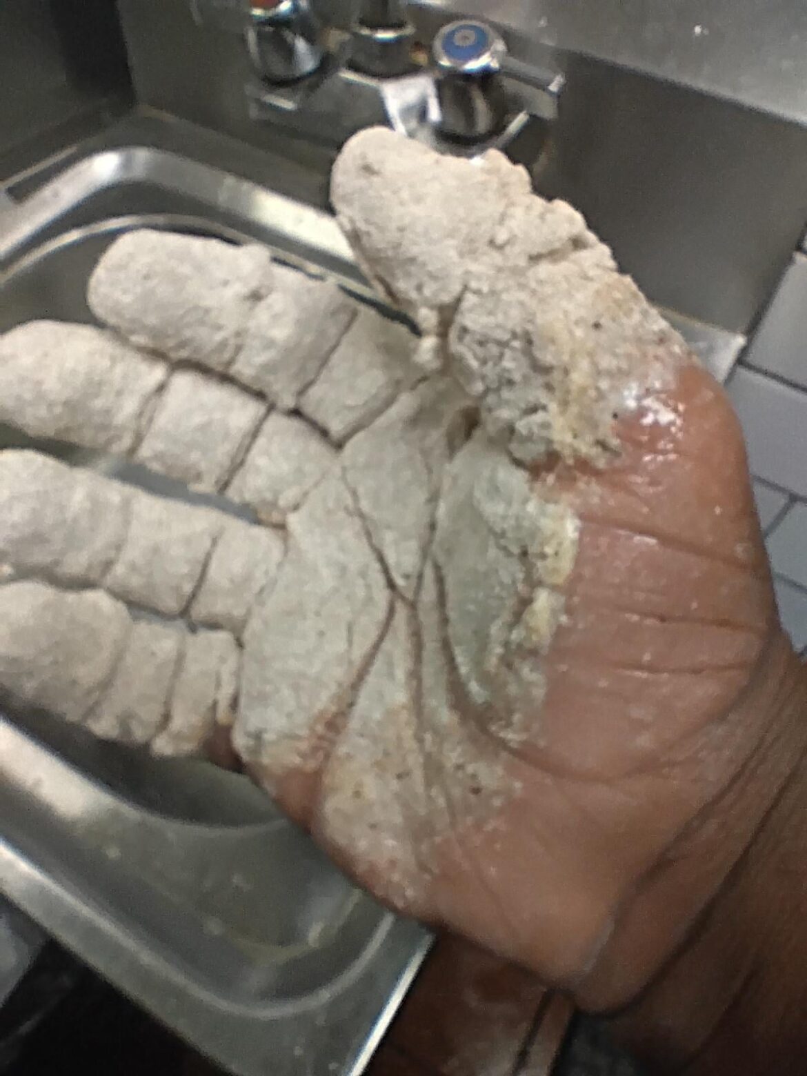 Had to work Easter brunch. Whole restaurant ran out of gloves before service and my station was responsible for fryers. How was your 4/20?