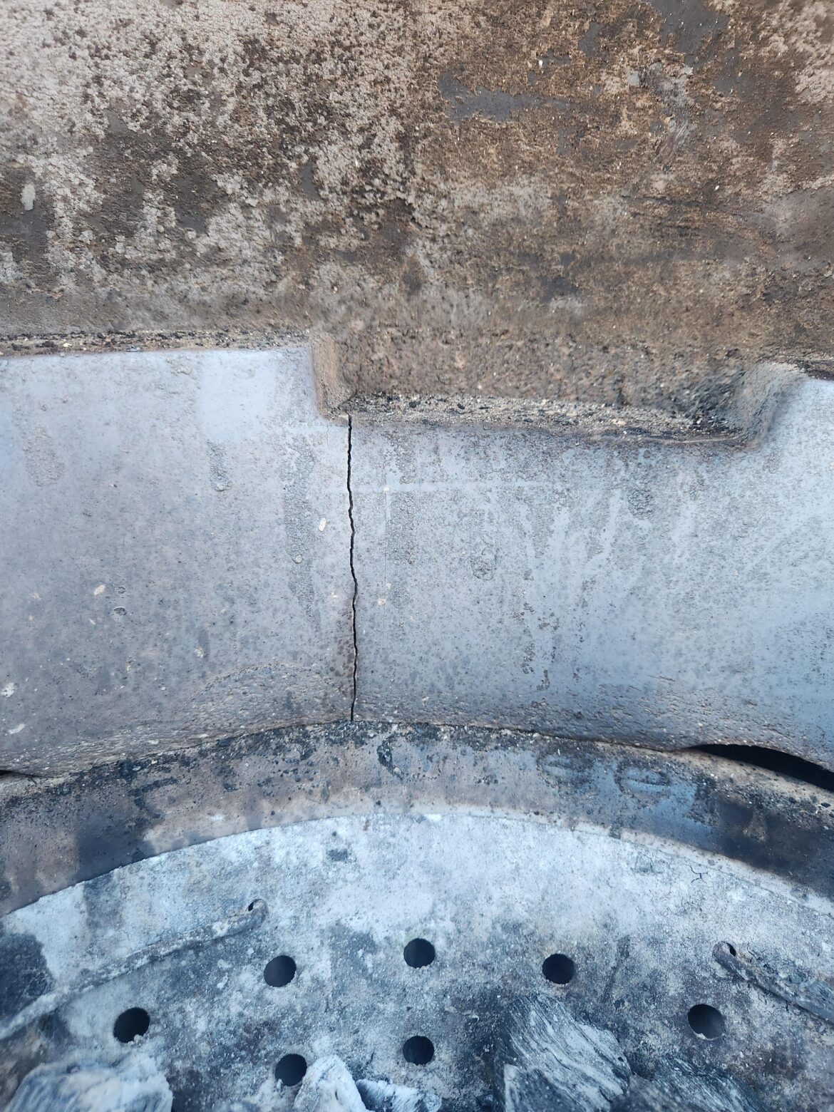 Repurposing cracked Large fire ring