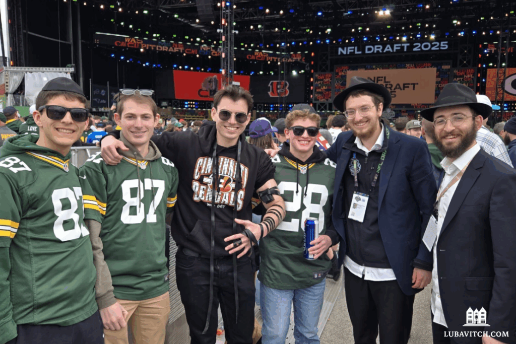 Chabad at the Draft: Kosher, Shabbat and Tefillin in Green Bay