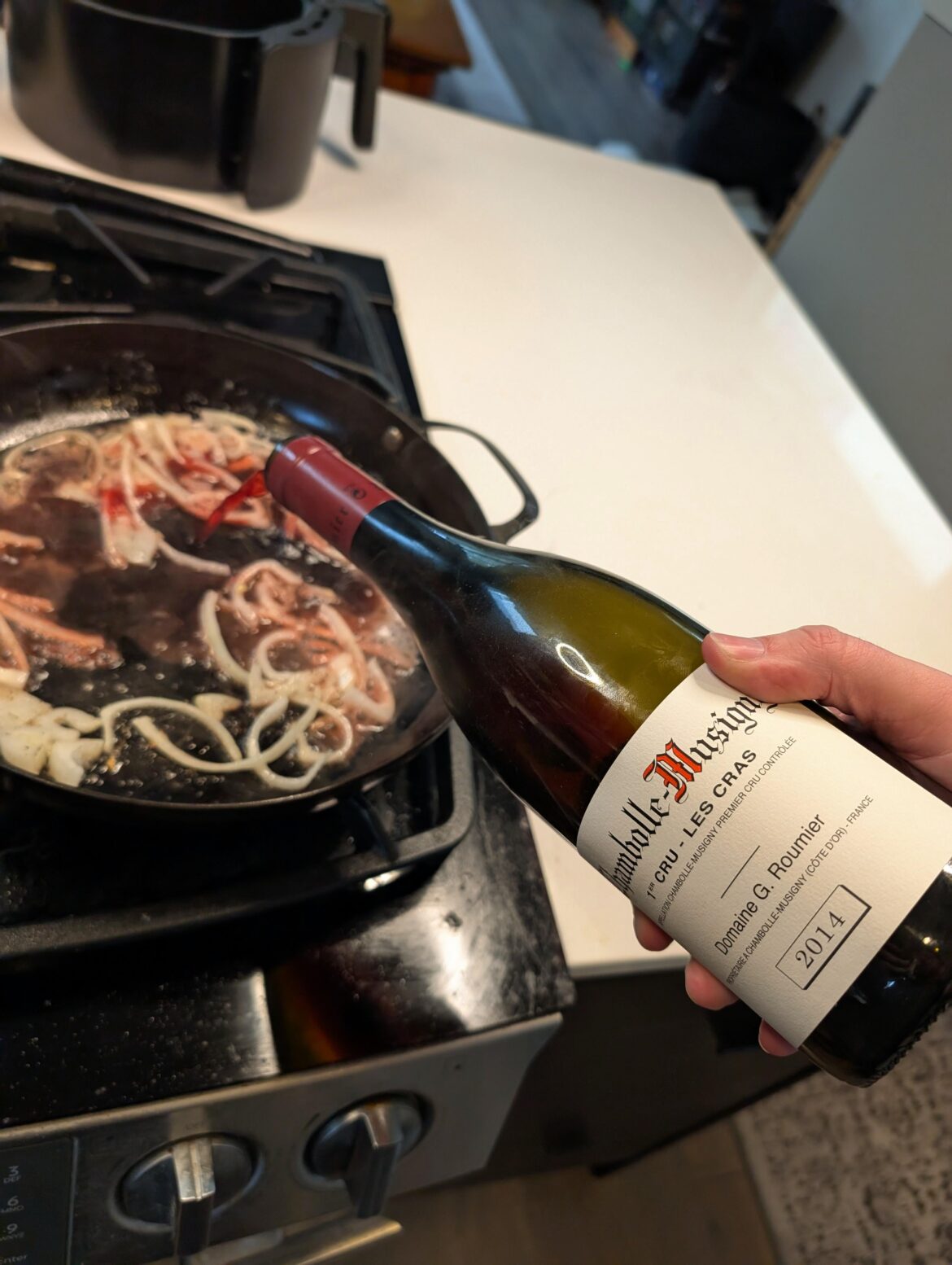 Am I the only one who cooks onions with red wine? 😋