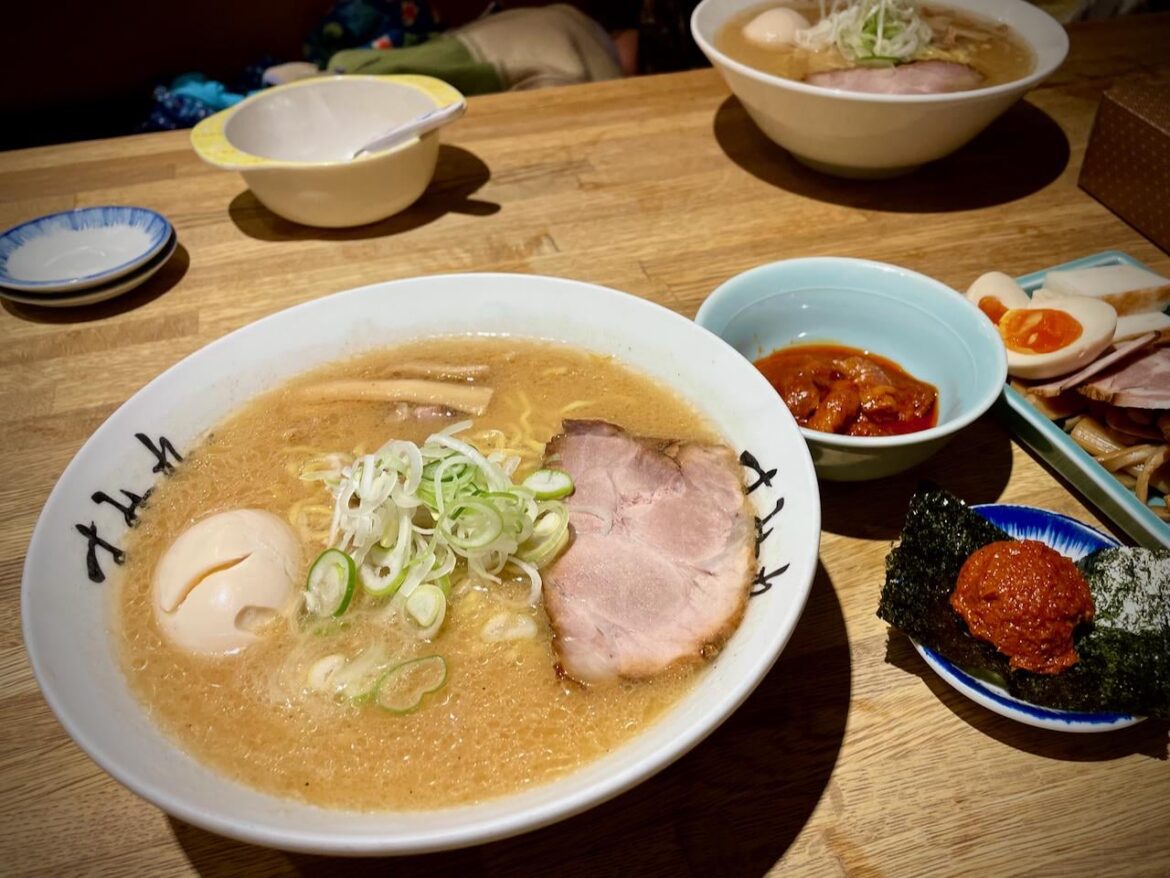 I waited 2 hours in the snow for Sumire's Miso Ramen. Sapporo, Hokkaido