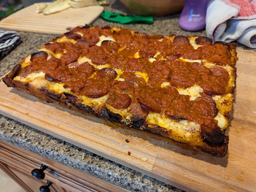 [Homemade] Detroit style pizza