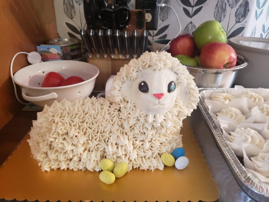 My family couldn't all be together for Easter last Sunday so we celebrated today. This was my lamb cake contribution- red velvet cake with cream cheese icing.