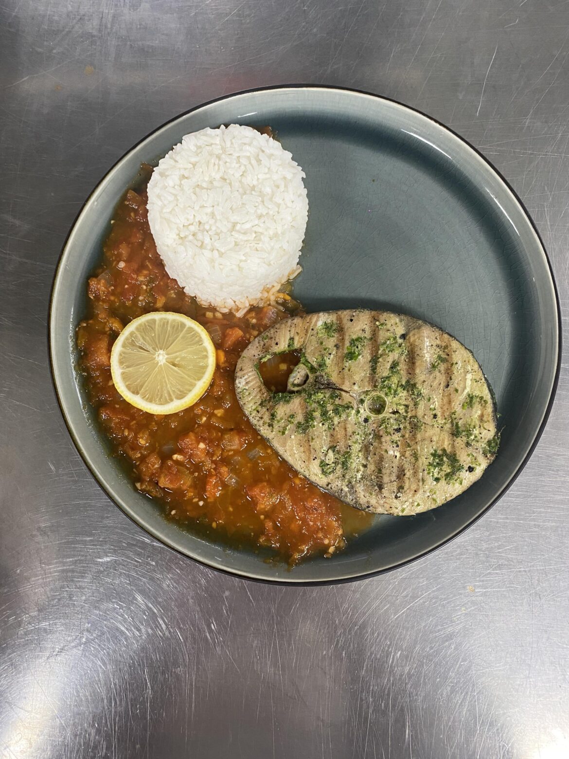 Spanish mackerel and portugaise sauce