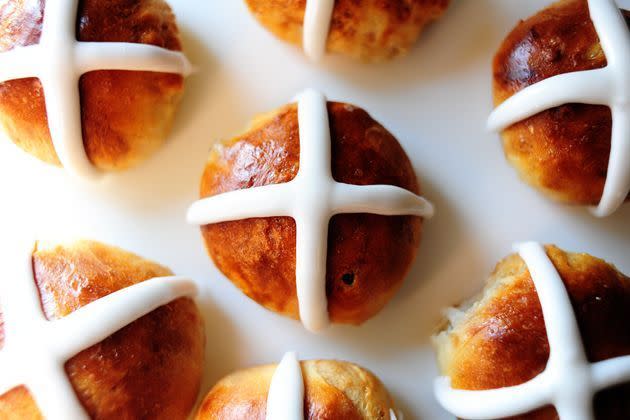 ree drummond best easter hot cross buns